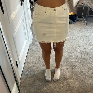 Articles of society Los Angeles cream/white ripped skirt